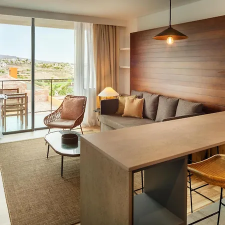 Salobre & Serenity Hotel