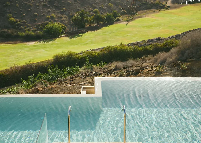 Salobre & Serenity Hotell 5*