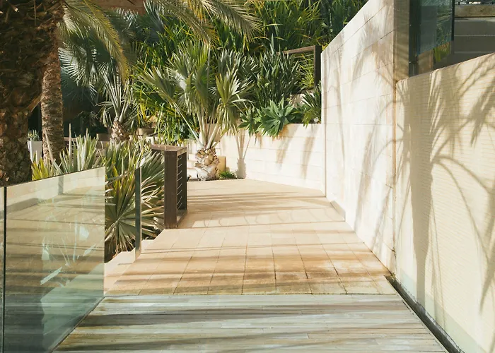 Salobre & Serenity Hotell